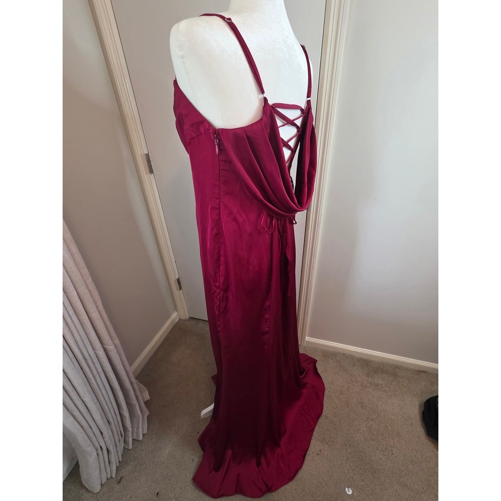 Barbie Azazie NWT Wynni Gown Dress Burgundy Formal Wedding Autumn Homecoming - Picture 11 of 14